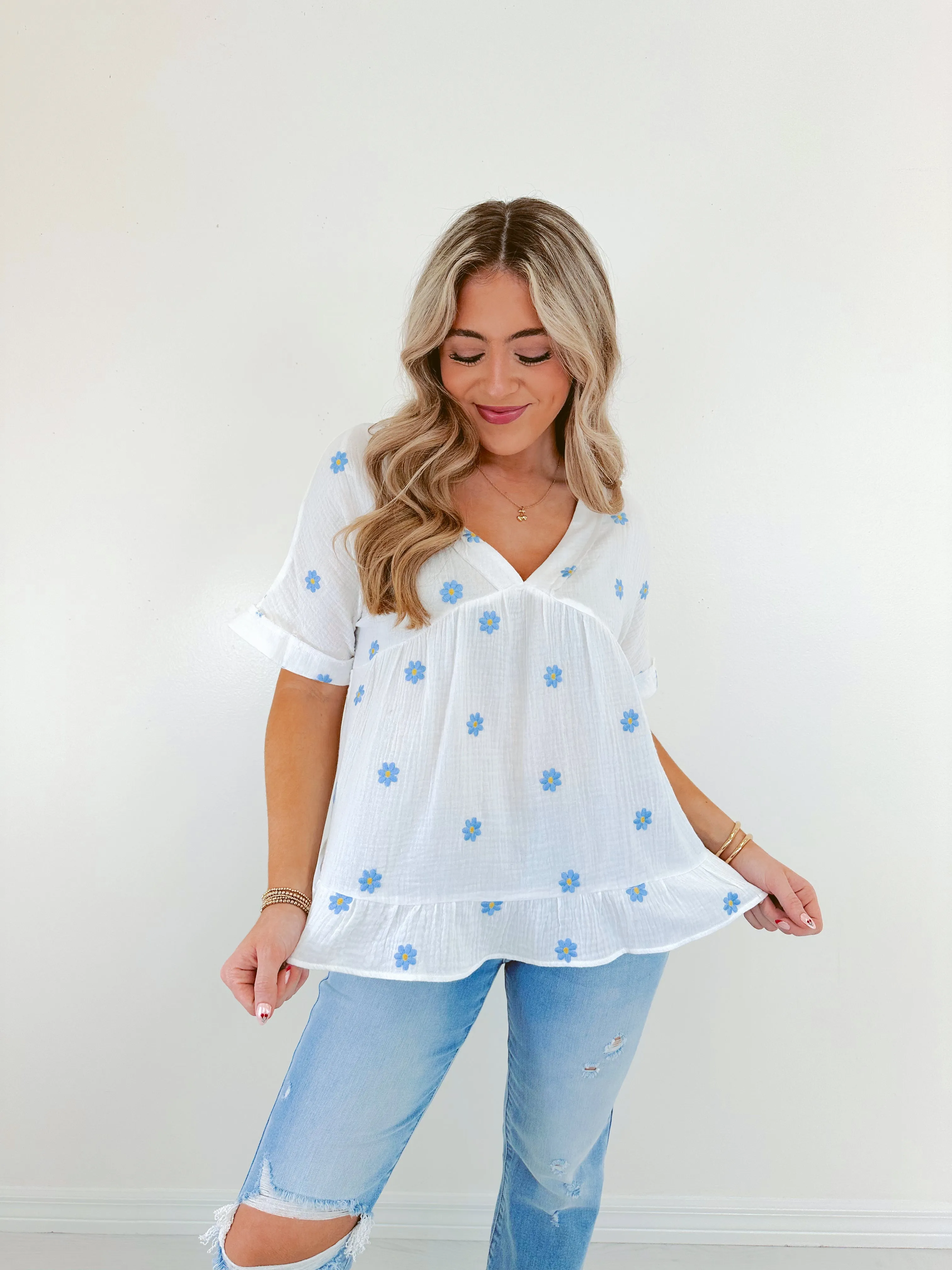 Darling Daisy Embroidered Top - White