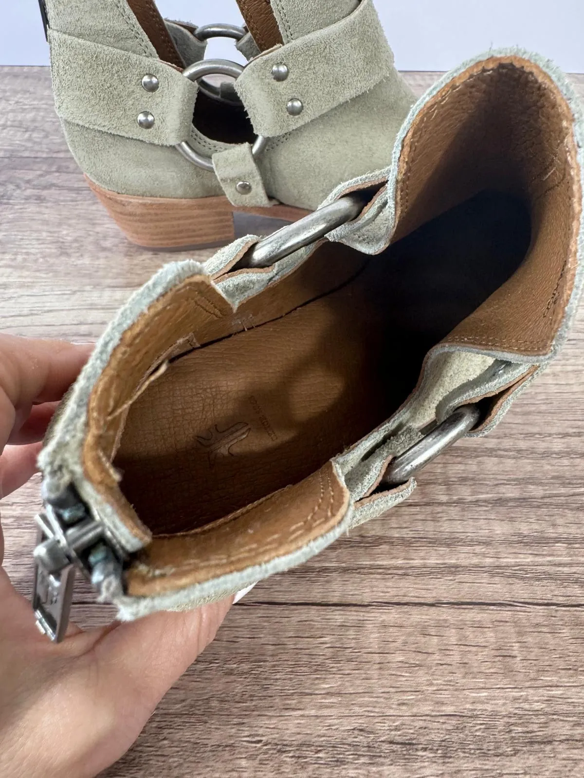 FRYE RAY HARNESS SUEDE  BOOTIES