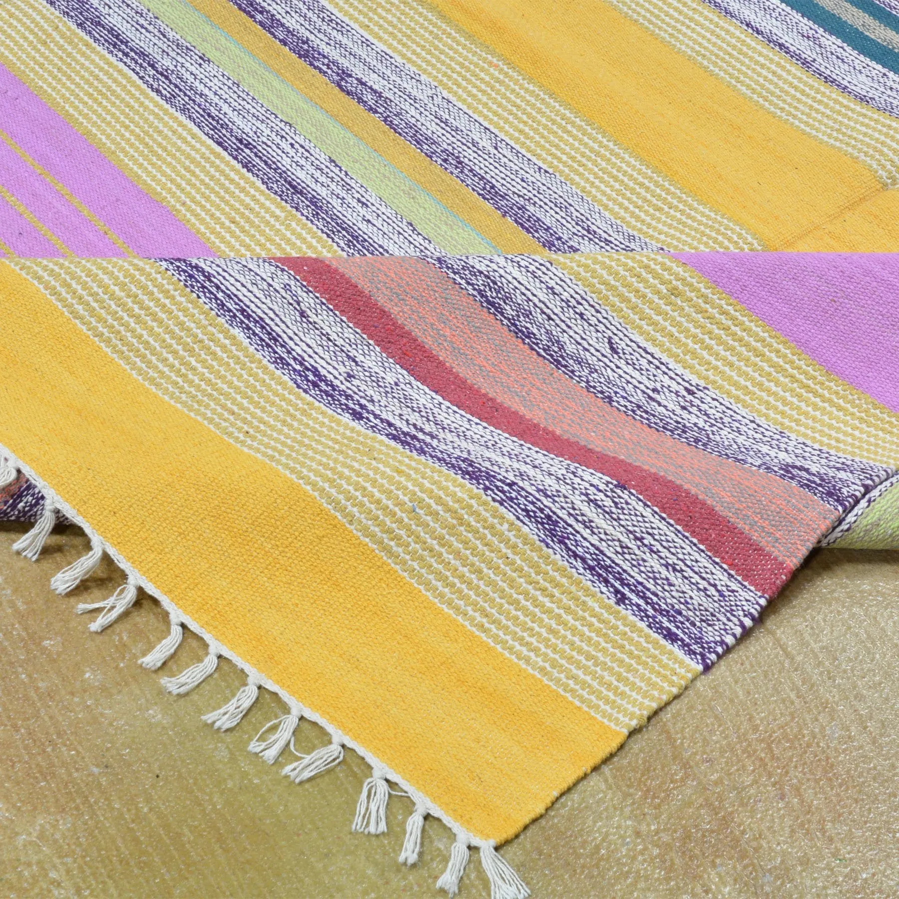 Hand-Woven Cotton Dhurrie Flatweave Reversible Kilim Handmade Rug (Size 3.9 X 5.11) Brrsf-513