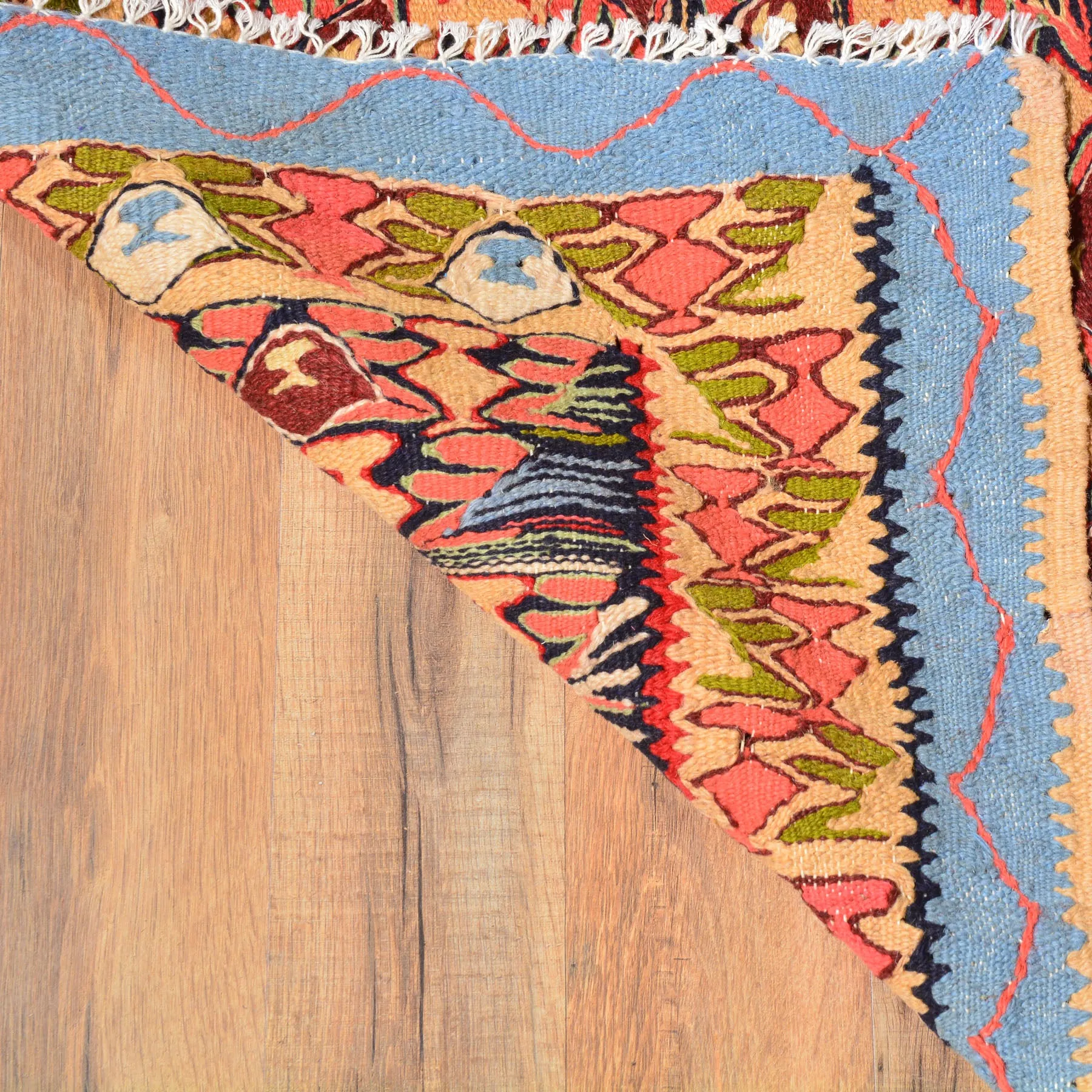 Hand-Woven Persian Sennah Kilim Geometric Design Wool Rug (Size 4.3 X 5.0) Cwral-3132