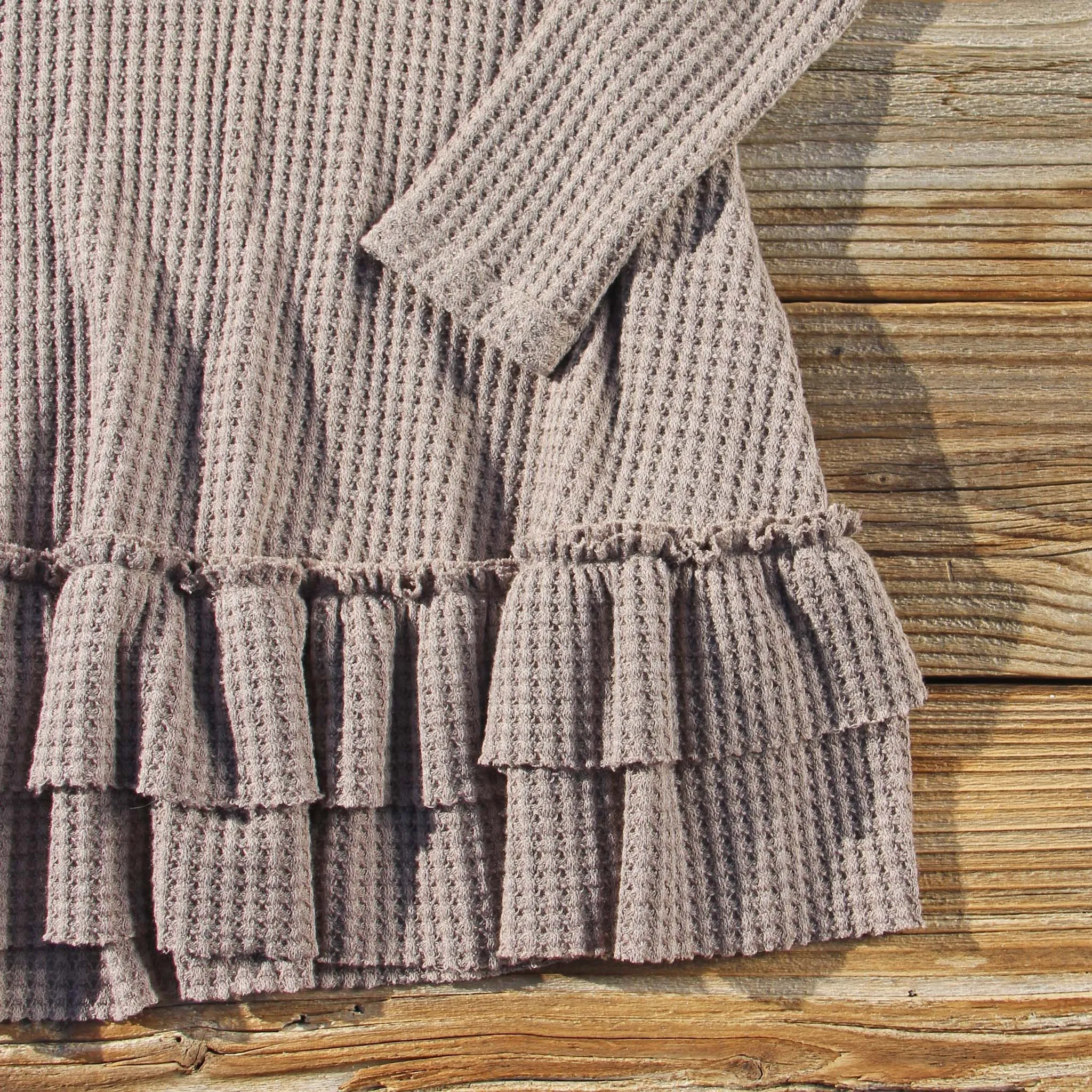 Hideaway Cabin Thermal in Taupe