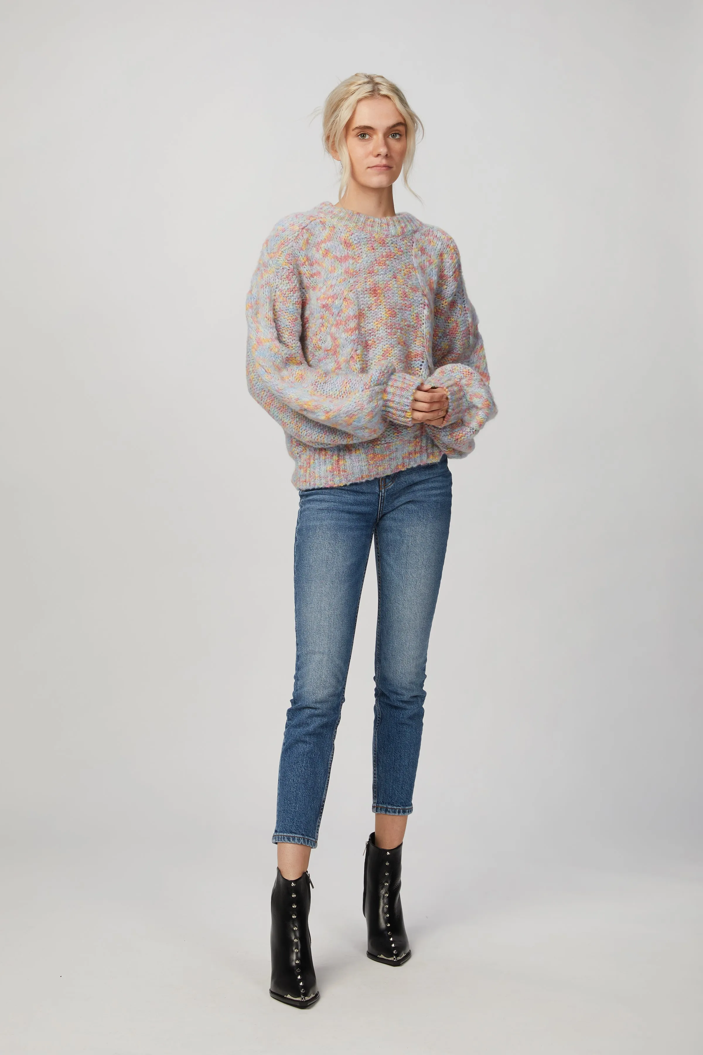 JONAH KNIT