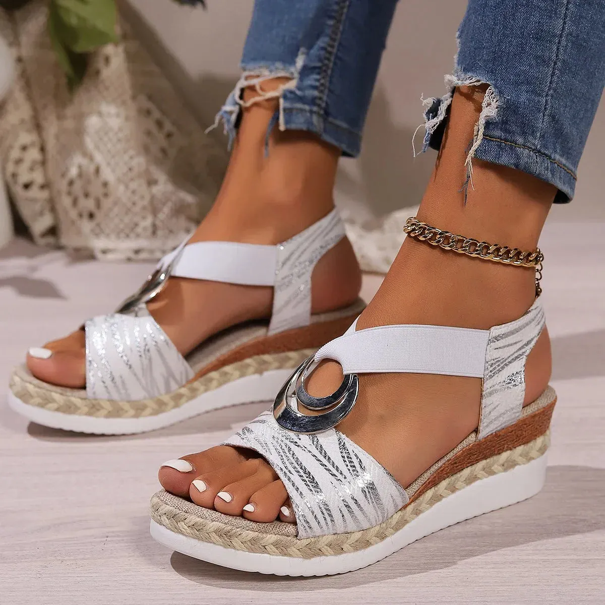 Kaia – Cozy & Stylish Sandals
