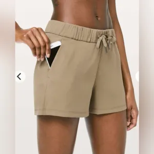 Lululemon On The Fly Short *Woven *2.5&quot; Frontier