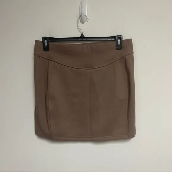lululemon Scuba HR Scuba  Mini Skirt Brown tight fit Size XL