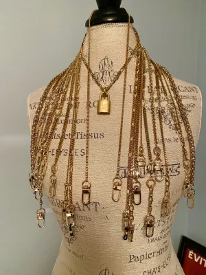 Mask Link Chain- Gold