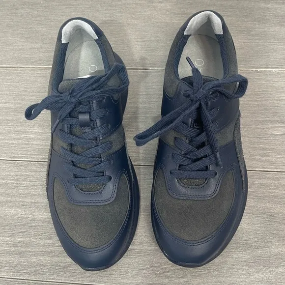 NWOB Everlane The Trainer in Navy Gray Brand New Leather Suede Sneaker Men’s 6