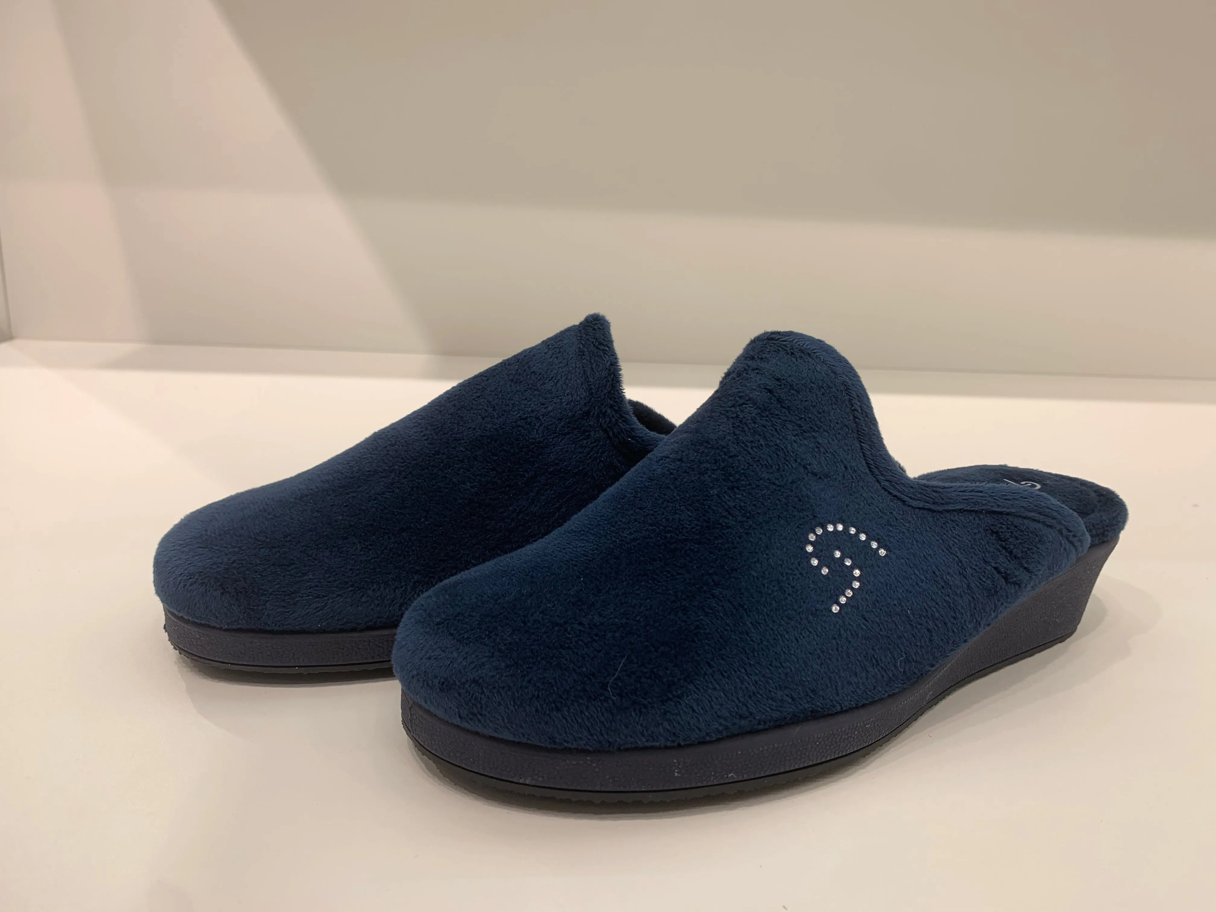 PLUSH NAVY HAVEN
