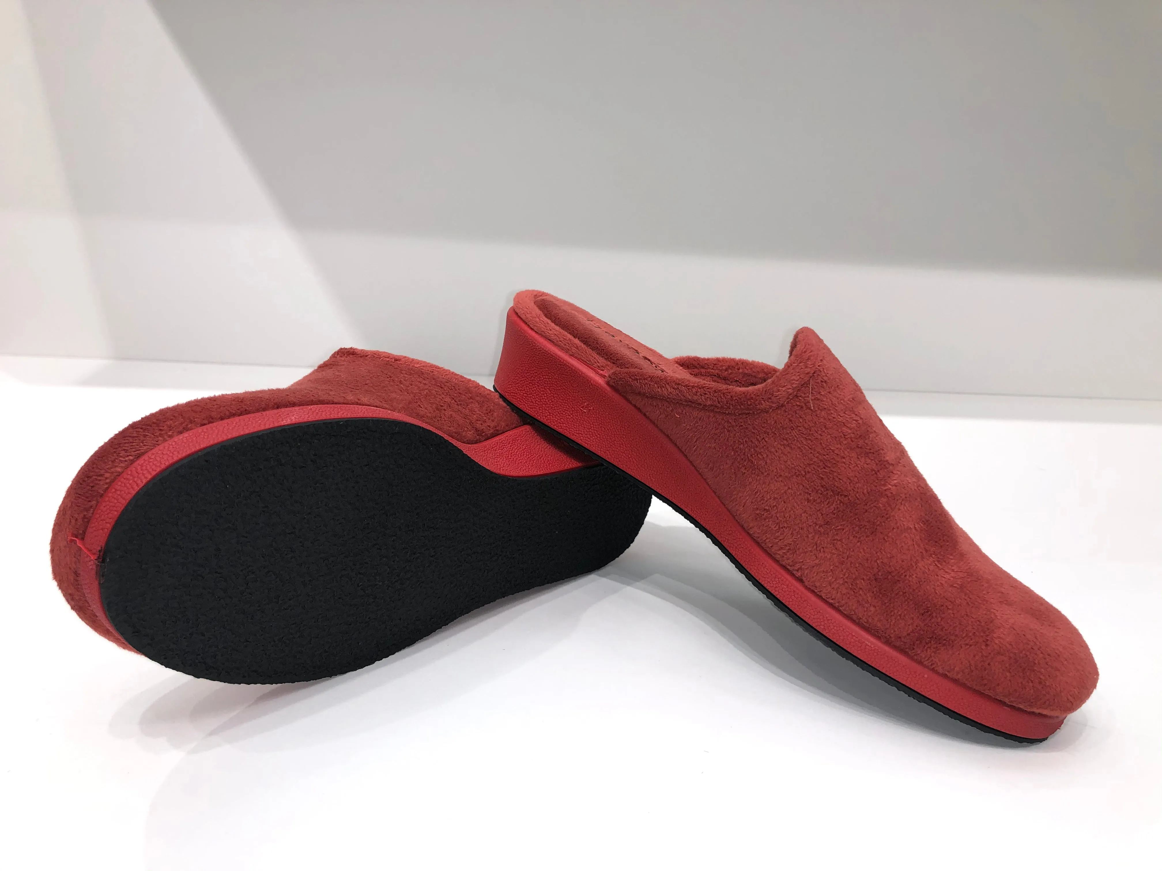 PLUSH RED HAVEN