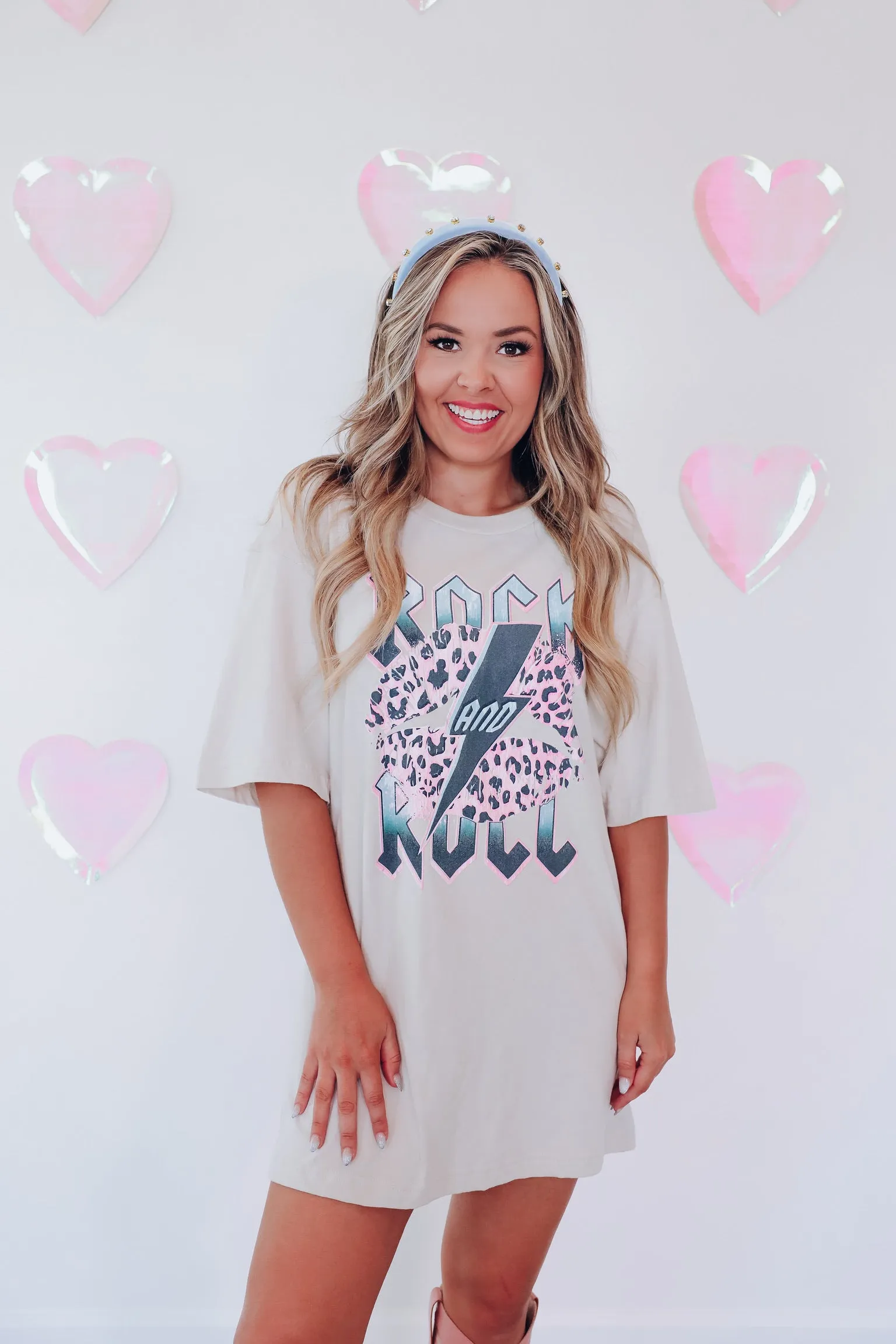 Rock And Roll Lips Graphic Tee - Stone