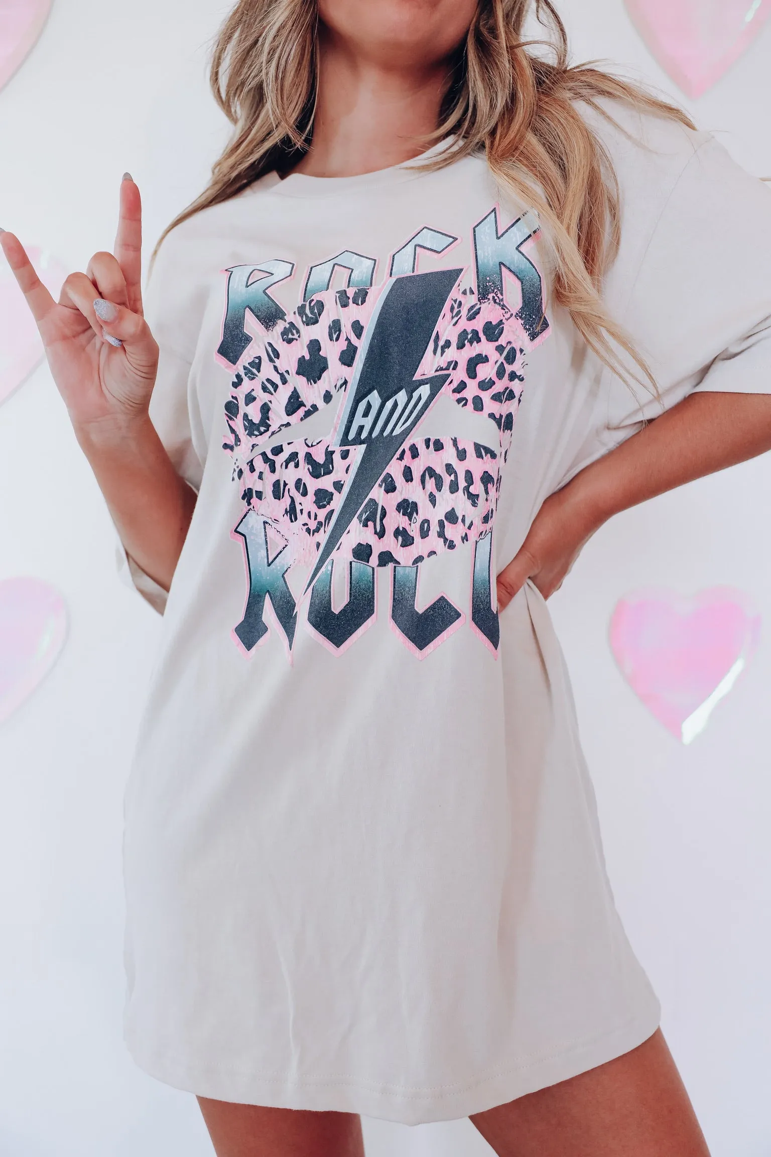 Rock And Roll Lips Graphic Tee - Stone