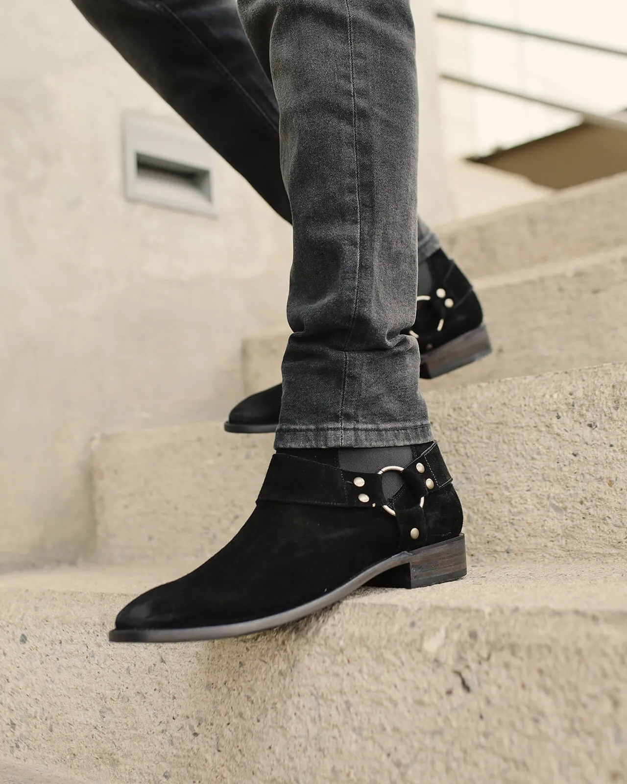 Sandro Suede Black