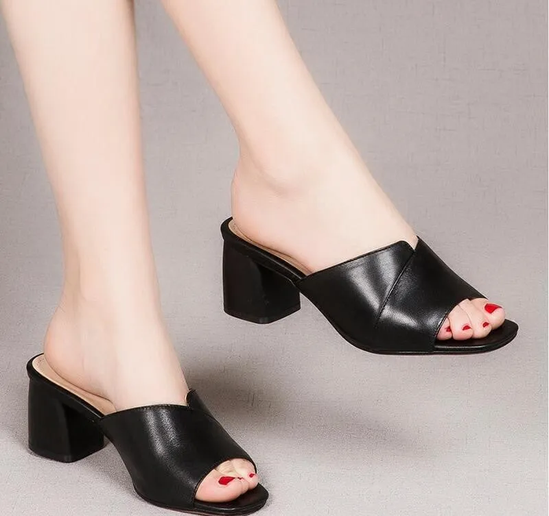 Stylish European Station Ankle Strap Sandals: Soft Leather, Thick Heel, Fashionable