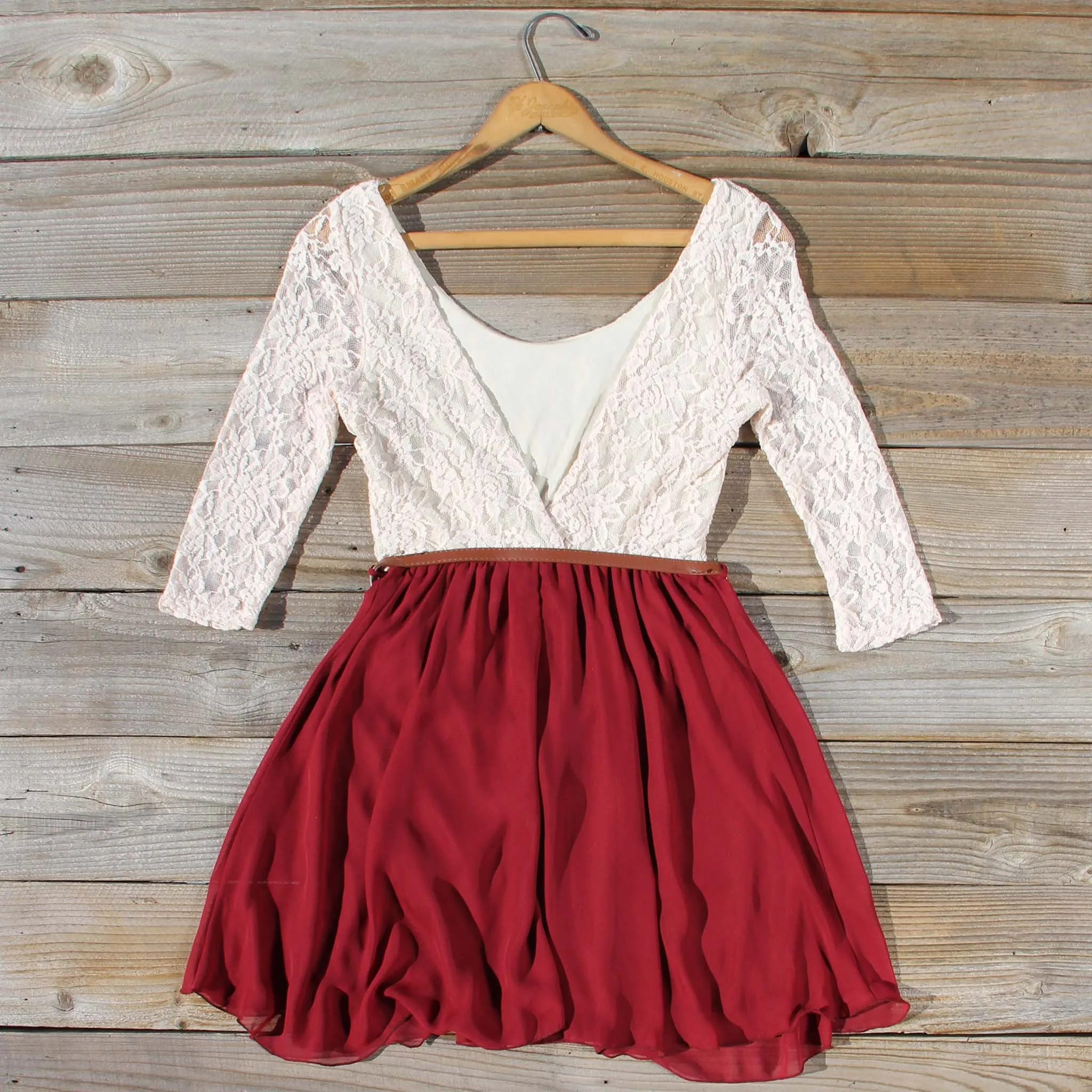 Timber Lace Dress in Burgundy