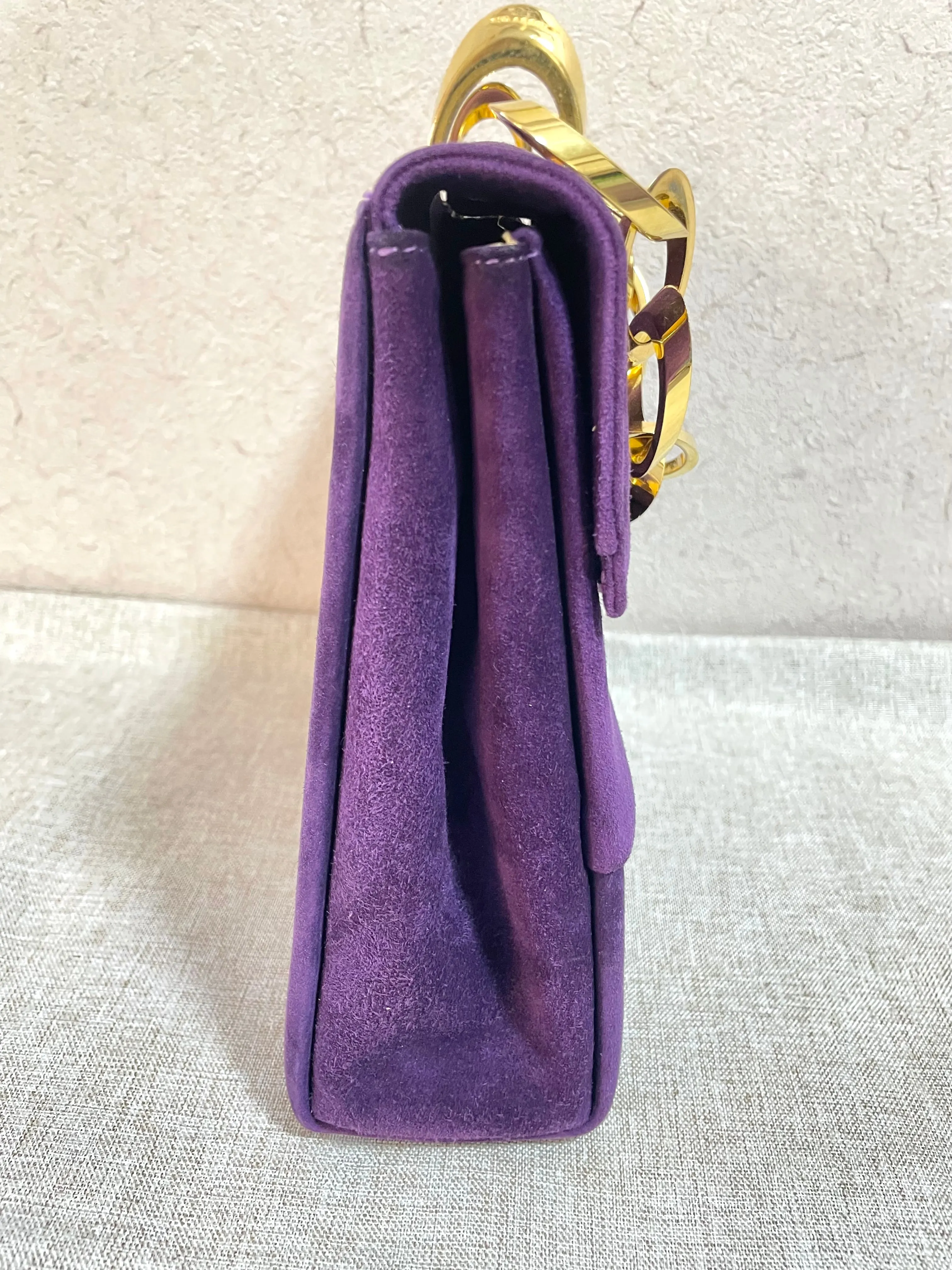 Vintage Salvatore Ferragamo purple suede leather party purse with golden large chain handle. 061217ac1