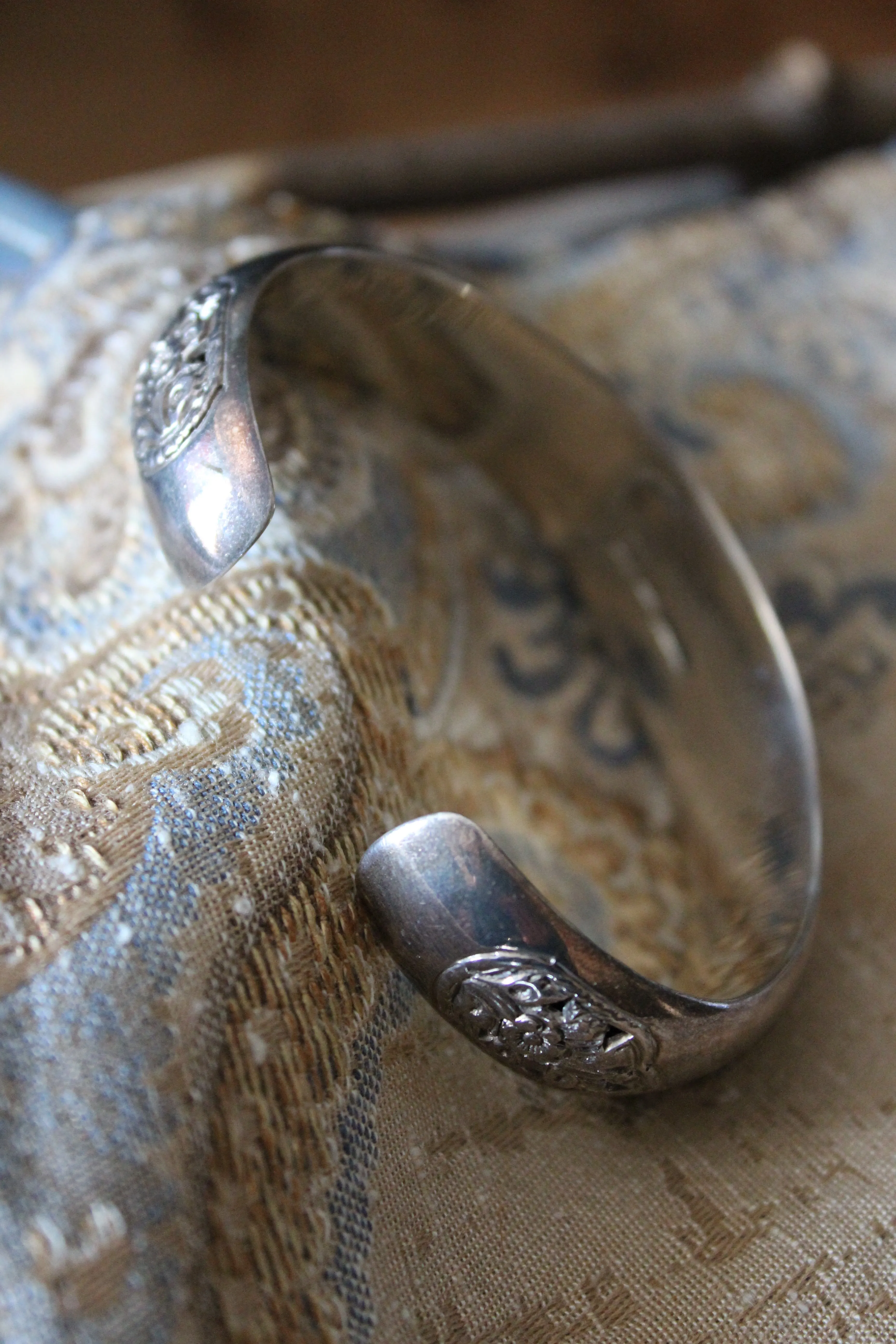 Vintage Sterling Silver Floral Cuff Bracelet.
