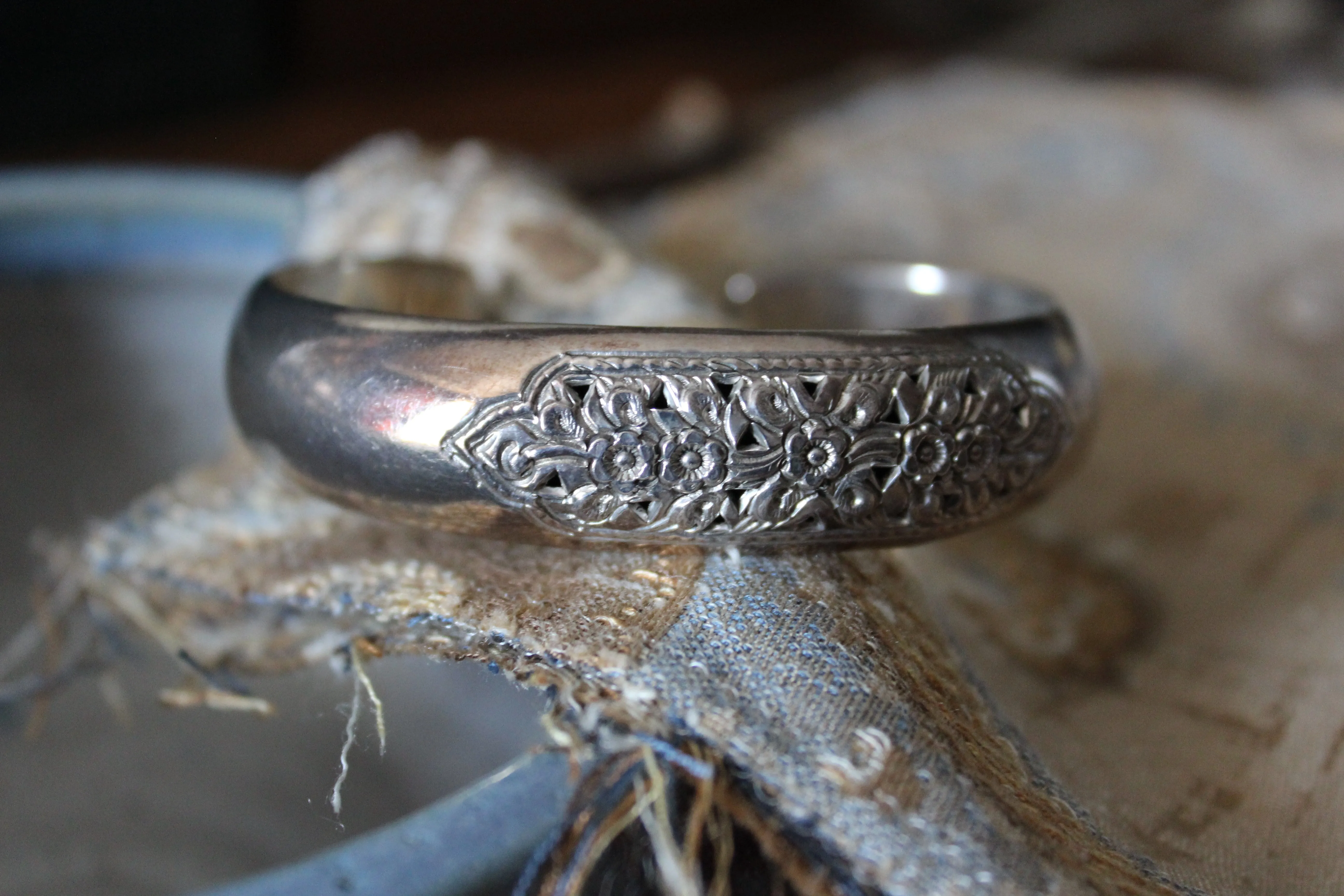 Vintage Sterling Silver Floral Cuff Bracelet.
