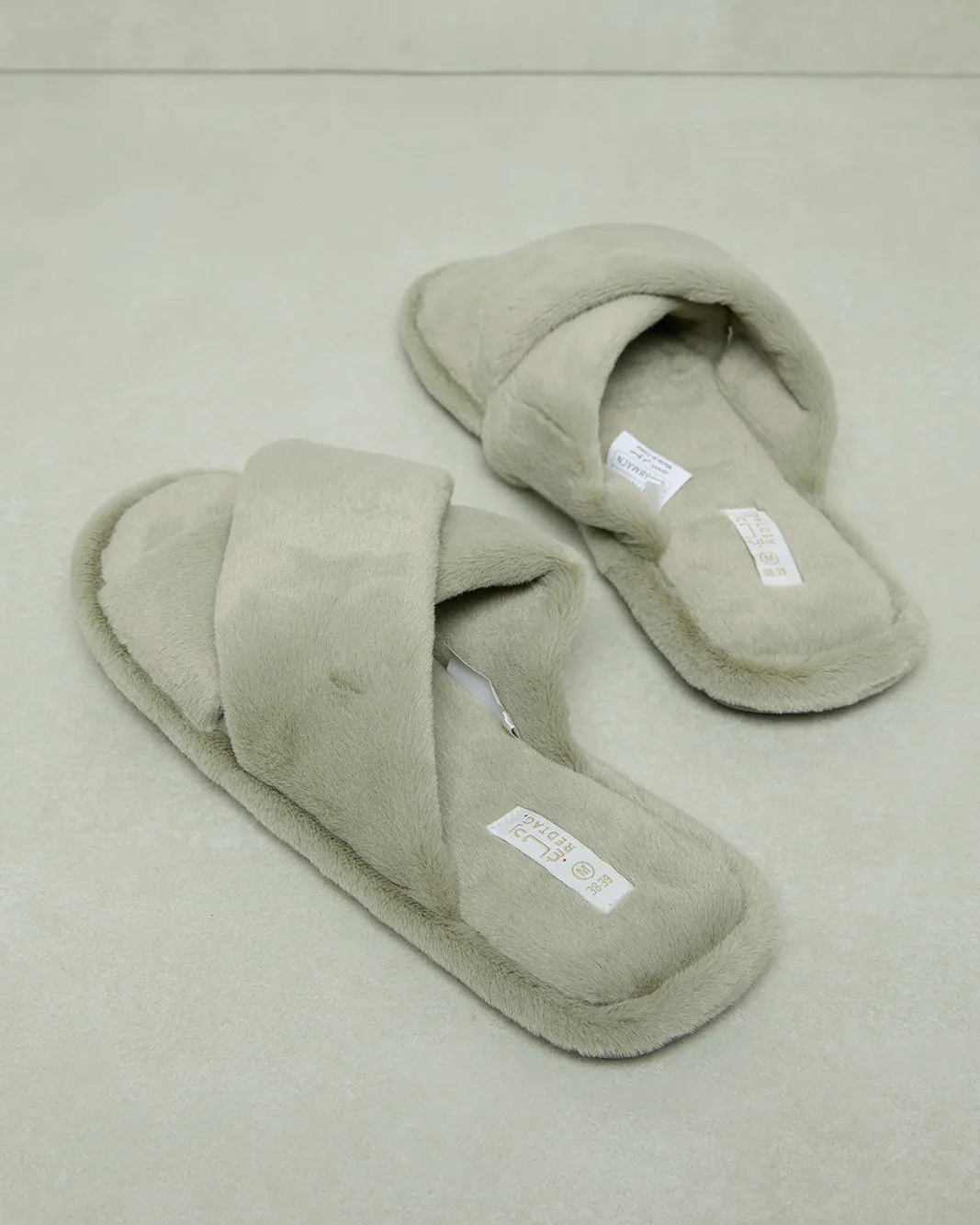 Women Green Crisscross Slipper
